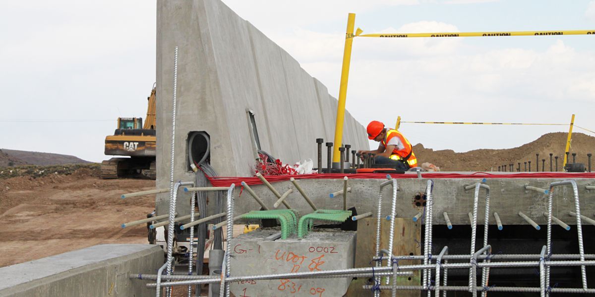 Utah: Monitoring Strain on Precast Bridge Deck